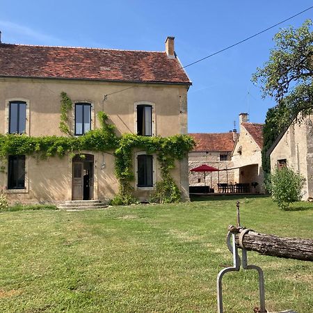 Le Presbytere - Touillon, Jacuzzi, 4 Chambres Pour 10 المظهر الخارجي الصورة